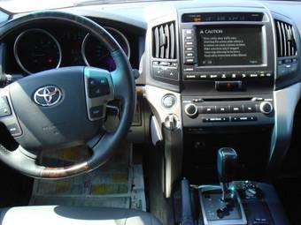 2008 Toyota Land Cruiser Images