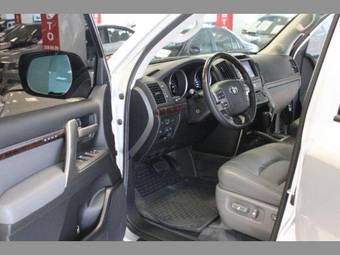 2008 Toyota Land Cruiser Photos