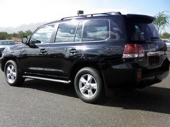 2009 Toyota Land Cruiser Pics