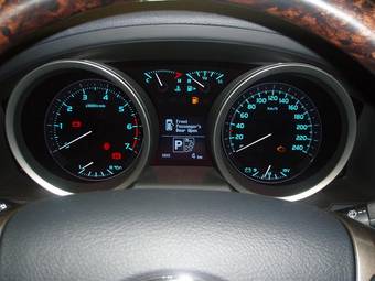 2009 Toyota Land Cruiser Pictures