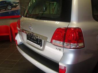 2009 Toyota Land Cruiser Wallpapers