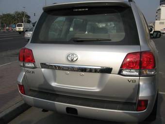 2009 Toyota Land Cruiser Photos