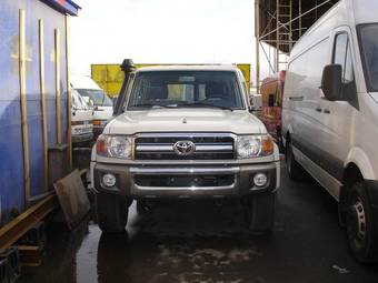 2009 Toyota Land Cruiser Images