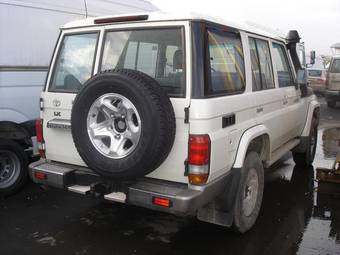 2009 Toyota Land Cruiser Pictures