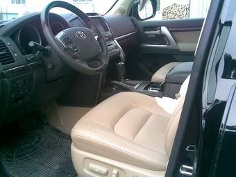 2009 Toyota Land Cruiser Pictures