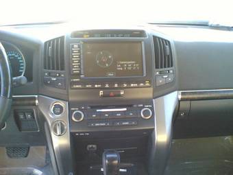 2009 Toyota Land Cruiser Photos