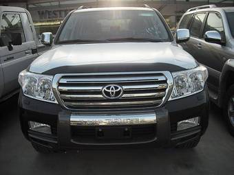2009 Toyota Land Cruiser Photos