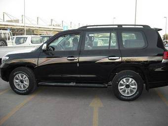 2009 Toyota Land Cruiser Photos