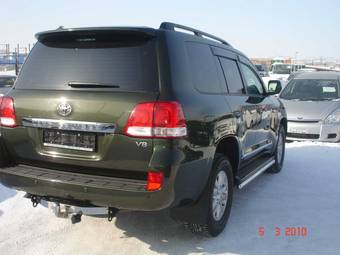 2009 Toyota Land Cruiser Pics