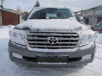 2009 Toyota Land Cruiser Pics