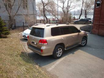 2009 Toyota Land Cruiser Photos