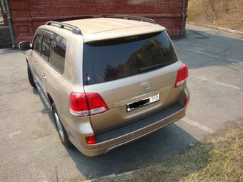 2009 Toyota Land Cruiser Photos