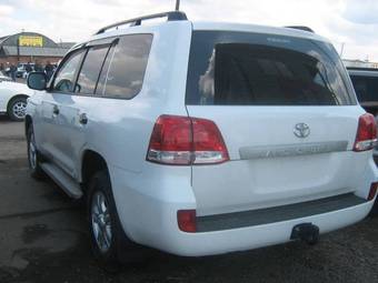 2009 Toyota Land Cruiser Photos