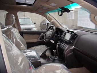 2009 Toyota Land Cruiser Images