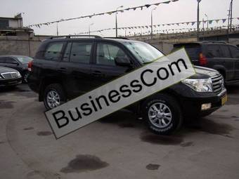 2009 Toyota Land Cruiser Photos