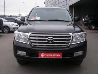 2009 Toyota Land Cruiser Photos