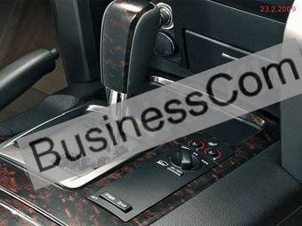 2010 Toyota Land Cruiser Pictures