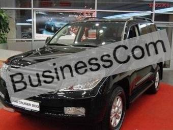 2010 Toyota Land Cruiser Photos