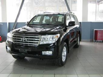 2010 Toyota Land Cruiser Pictures