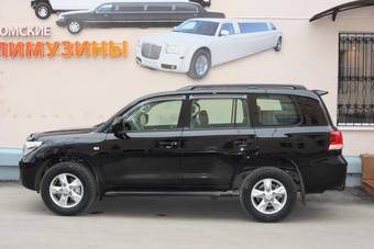 2010 Toyota Land Cruiser Photos