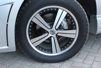 2010 Toyota Land Cruiser Pictures