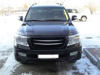 2010 Toyota Land Cruiser Photos