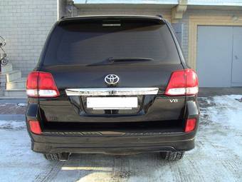 2010 Toyota Land Cruiser Pictures