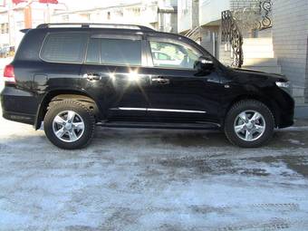 2010 Toyota Land Cruiser Photos
