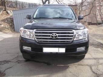 2010 Toyota Land Cruiser Images