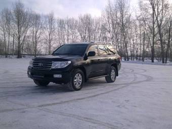 2010 Toyota Land Cruiser Photos