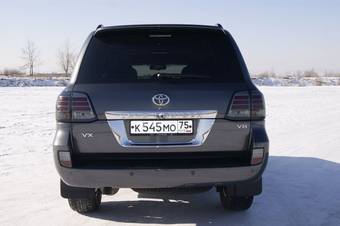 2010 Toyota Land Cruiser Photos