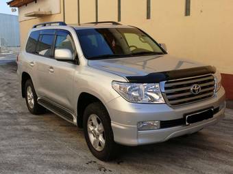 2010 Toyota Land Cruiser Photos
