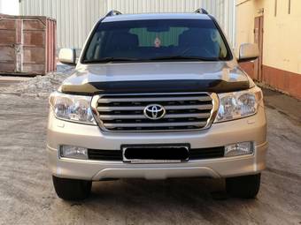 2010 Toyota Land Cruiser Photos