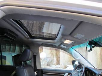2010 Toyota Land Cruiser Pictures
