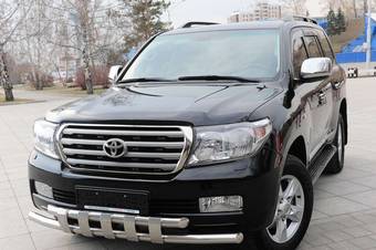 2010 Toyota Land Cruiser Pictures