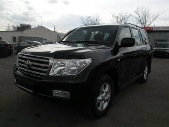 2010 Toyota Land Cruiser Pictures