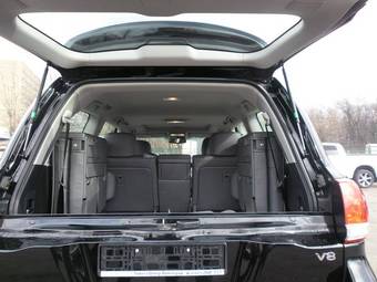 2010 Toyota Land Cruiser Images