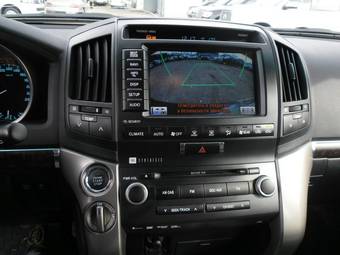 2010 Toyota Land Cruiser Pictures