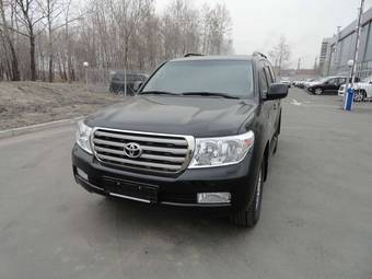 2010 Toyota Land Cruiser Pictures