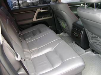 2010 Toyota Land Cruiser Pictures