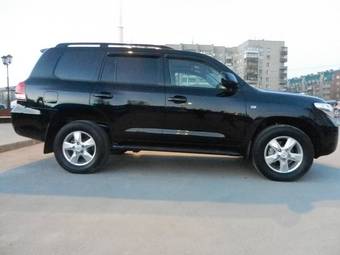 2010 Toyota Land Cruiser Photos