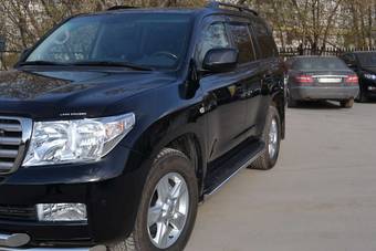 2010 Toyota Land Cruiser Pictures