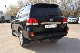 2010 Toyota Land Cruiser Wallpapers