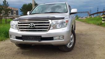 2010 Toyota Land Cruiser Photos