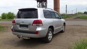 2010 Toyota Land Cruiser Images