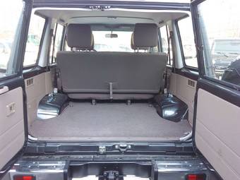 2011 Toyota Land Cruiser Pictures