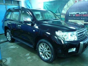 2011 Toyota Land Cruiser Pictures