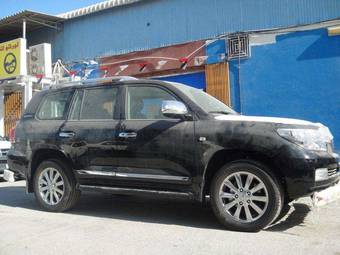 2011 Toyota Land Cruiser Wallpapers