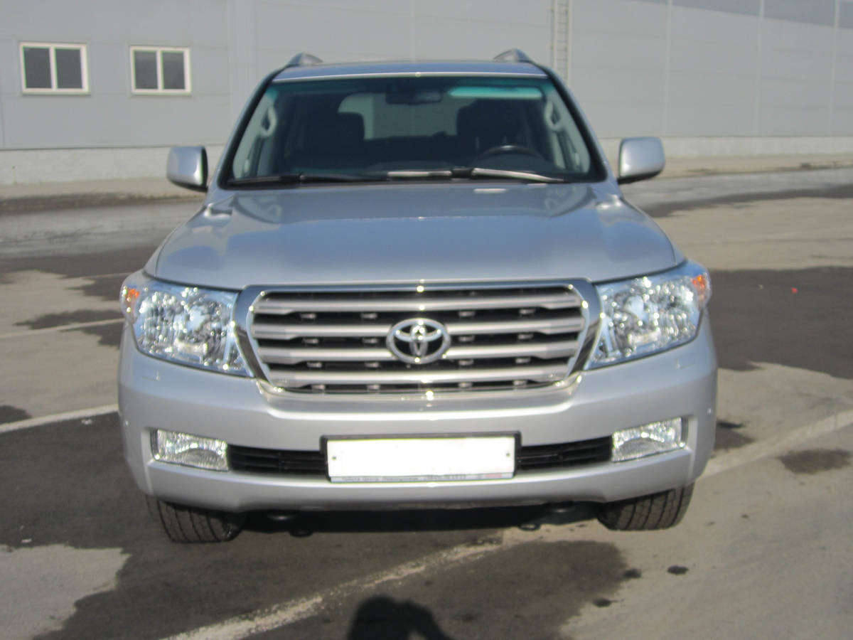 Toyota land cruiser 2011