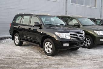 2011 Toyota Land Cruiser Photos